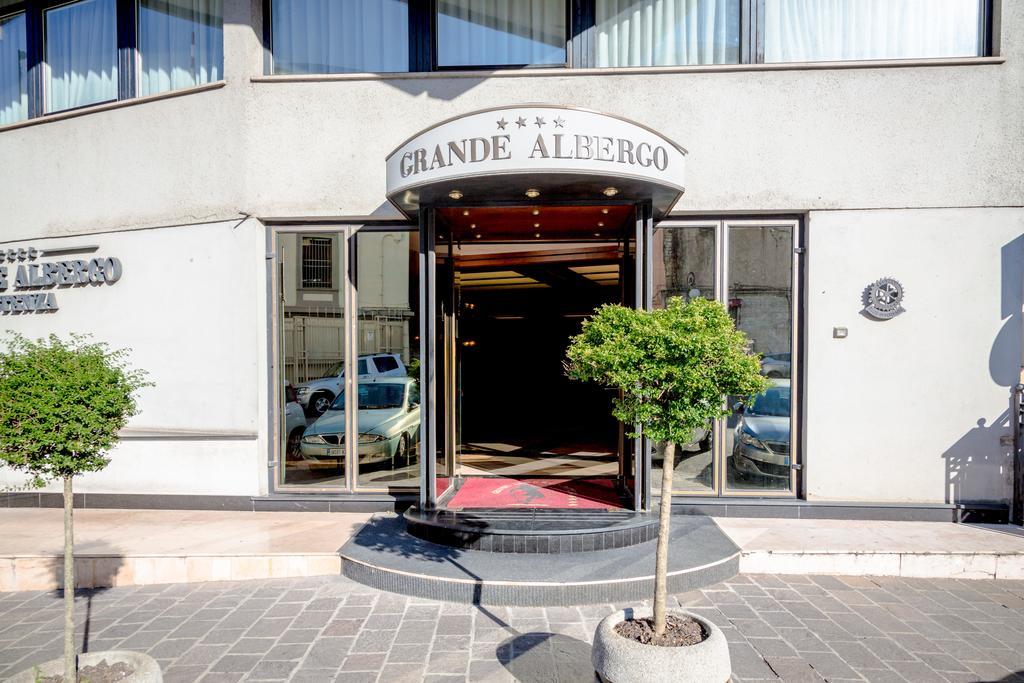 Grande Albergo Potenza Exterior photo